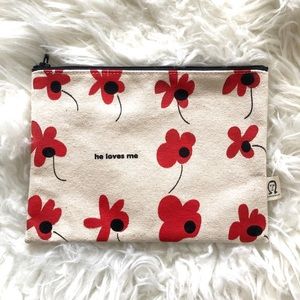 Zipped Pouch with red poppy flowers pattern